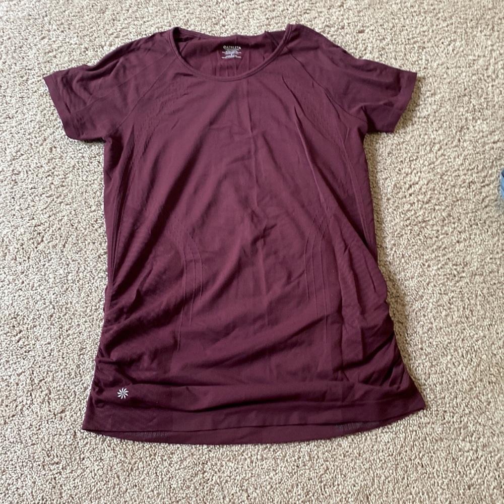 Athleta top size L